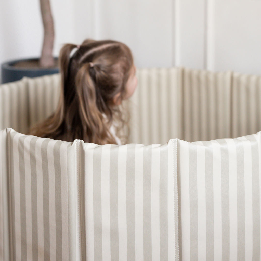 Leather Ball Pit 'Fog Stripe'