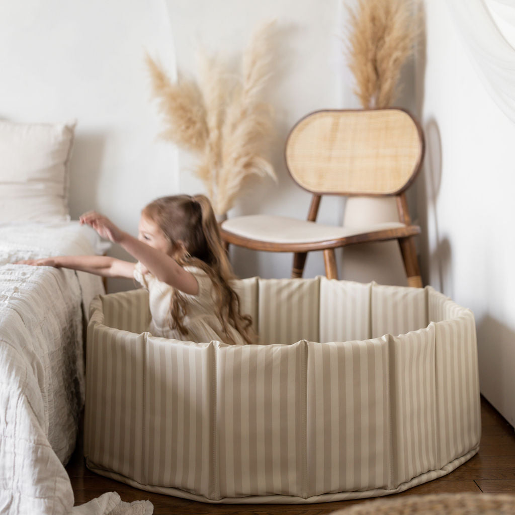 Leather Ball Pit 'Linen Stripe'
