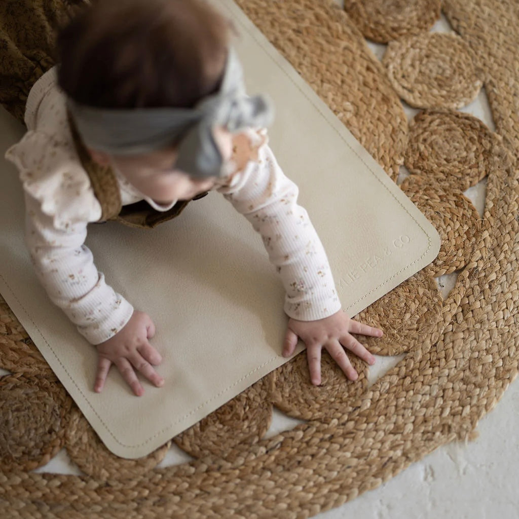 Rylie pea & co. diaper changing mat for babies