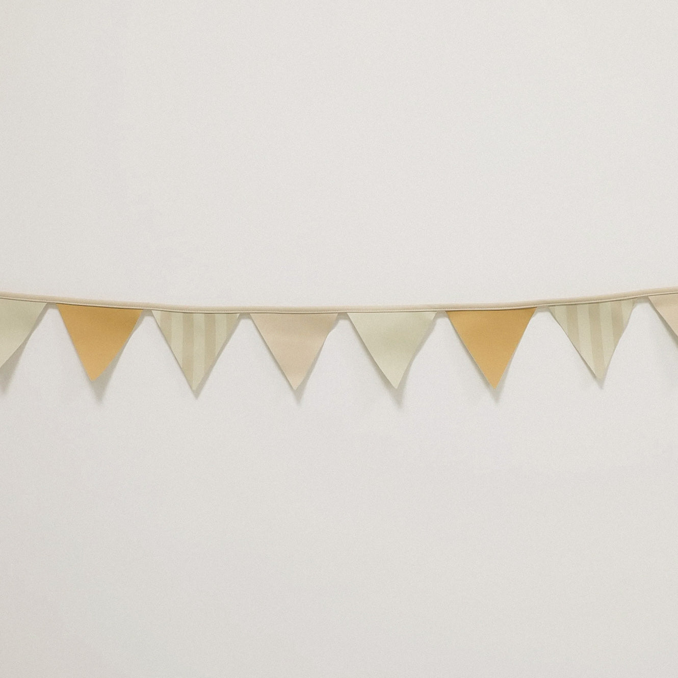 Bunting Banner 'Linen Stripe'