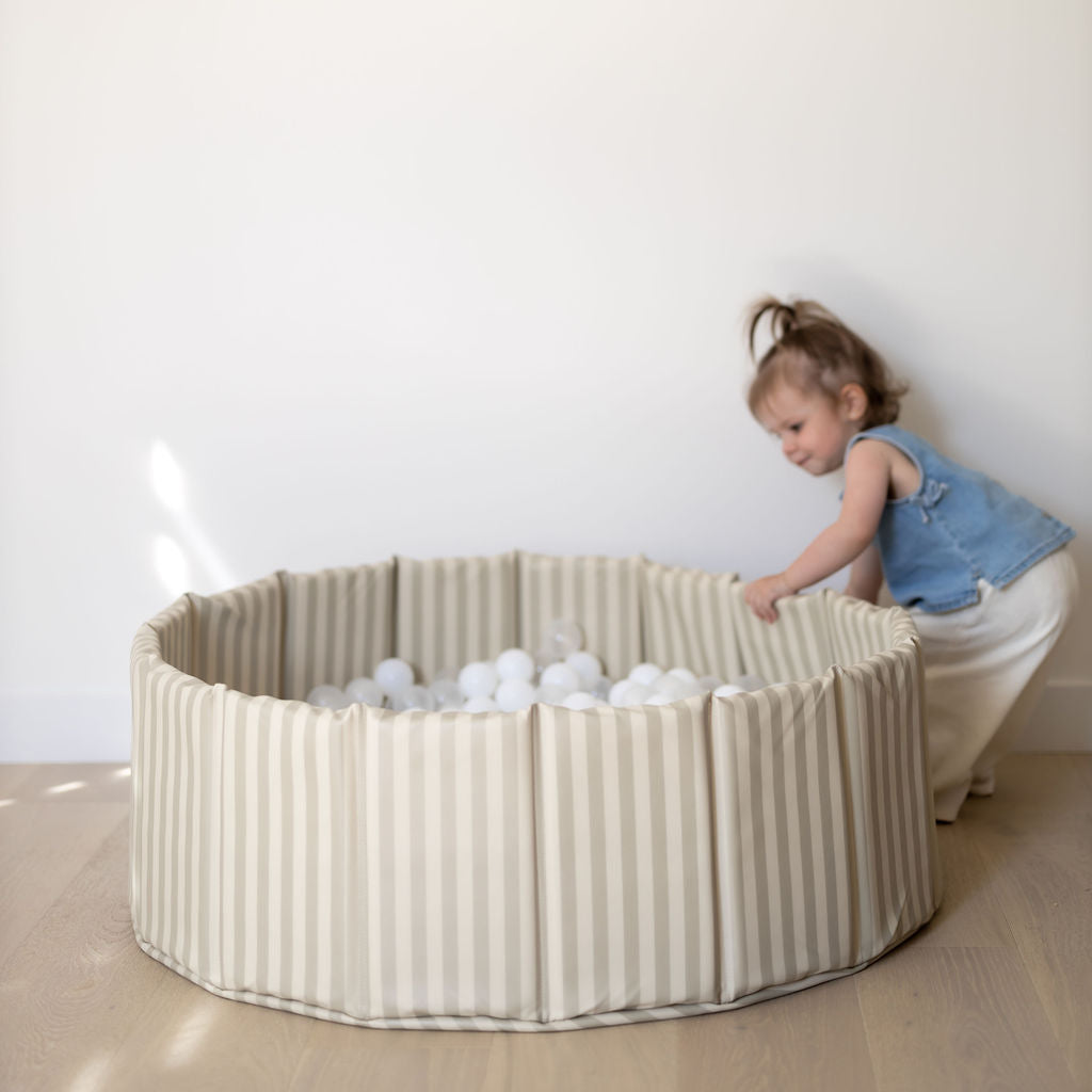 Leather Ball Pit 'Fog Stripe'