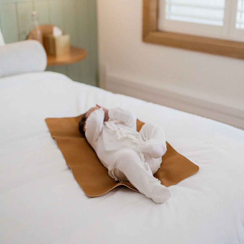 Rylie Pea & o. Mini change mat for babies and toddlers travel essential